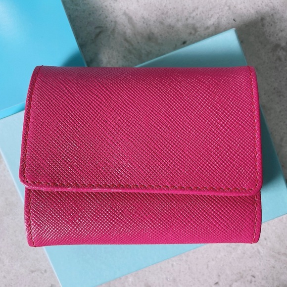 Samantha Thavasa | Logo Folding Wallet - Picture 4 of 9